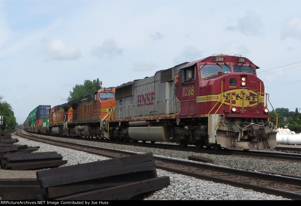 BNSF 288 East